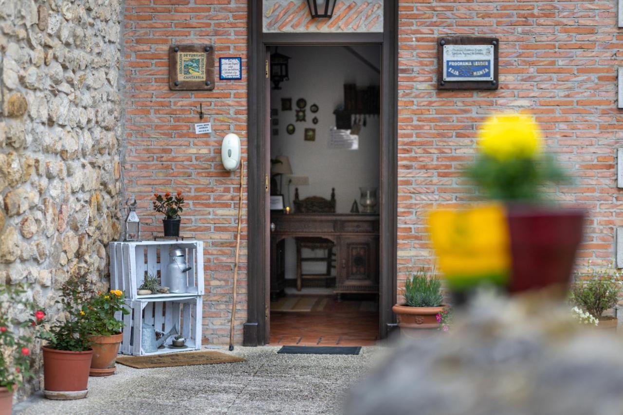 Posada De Muno Munorrodero ภายนอก รูปภาพ