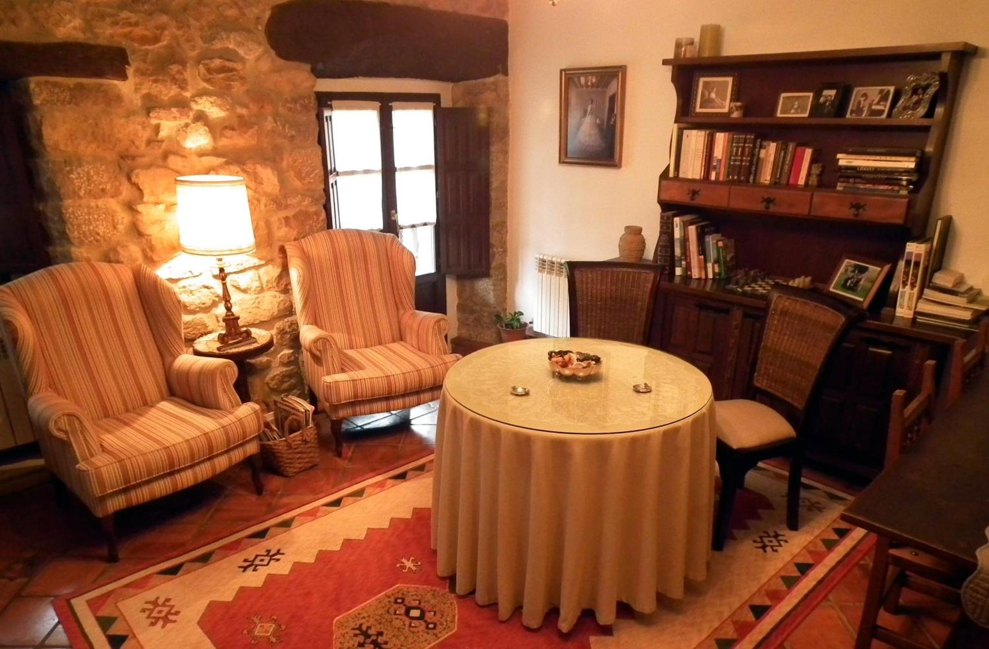 Posada De Muno Munorrodero ภายนอก รูปภาพ