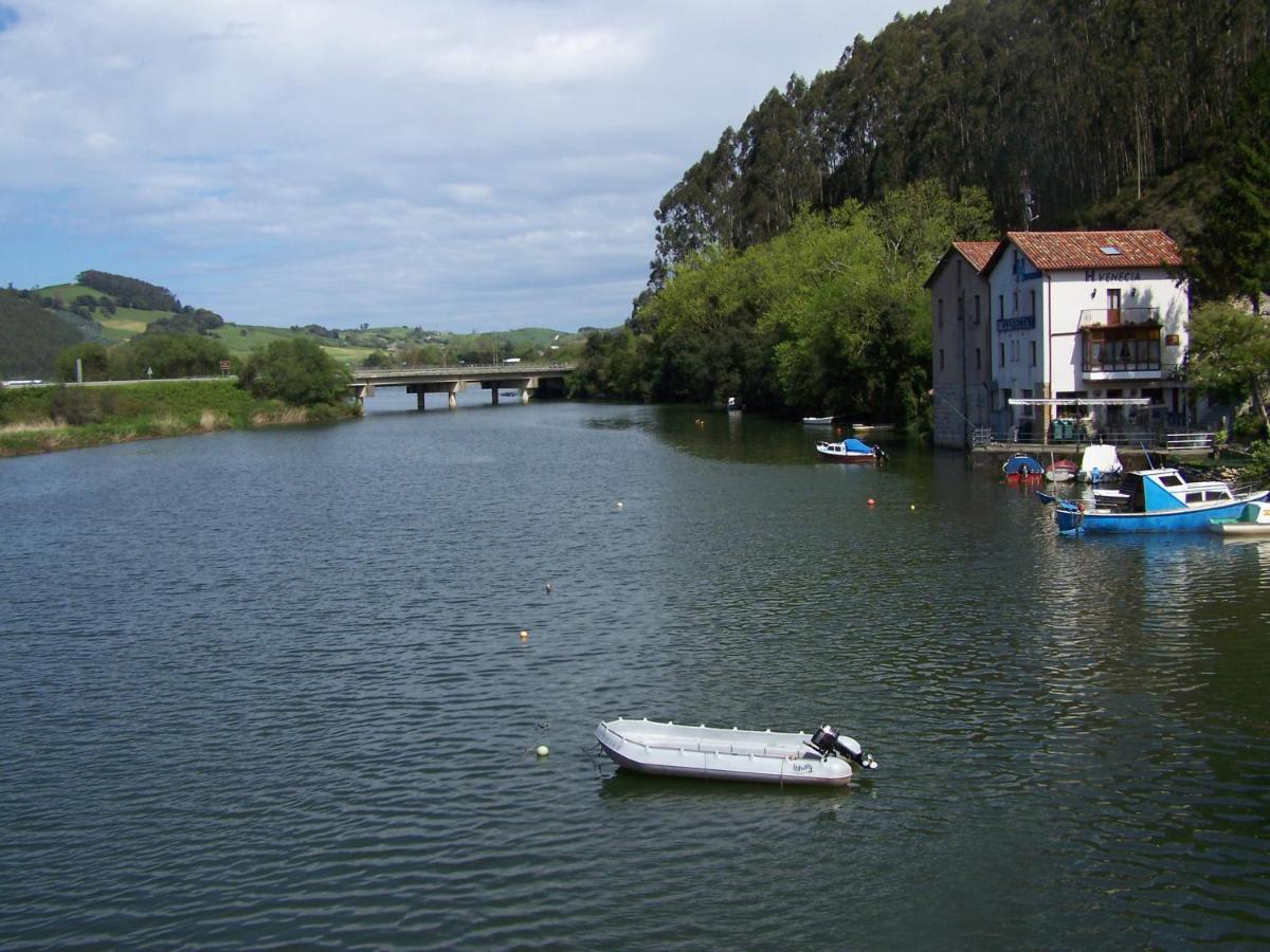 Posada De Muno Munorrodero ภายนอก รูปภาพ
